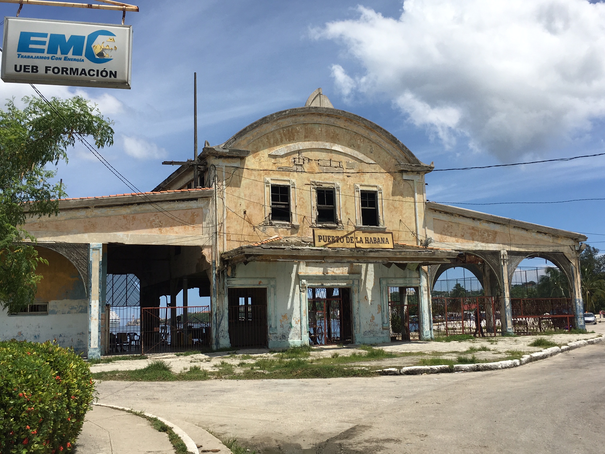cuba>
                    </a>
                    <a href=